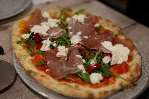 Ristorante Pizzeria Nonna Papera in Muccia, Provincia di Macerata