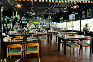 Paddy's Irish Pub & Grill Pattaya image