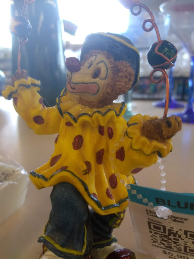 Thrift Store «Thrift Town», reviews and photos, 410 El Camino Ave, Sacramento, CA 95815, USA