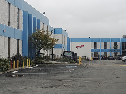 Rock Climbing Gym «Hangar 18 Indoor Climbing Gym - South Bay», reviews and photos, 4926 W Rosecrans Ave, Hawthorne, CA 90250, USA