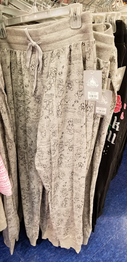 Toy Store «Disney Store», reviews and photos, 400 Premium Outlets Dr, Monroe, OH 45050, USA