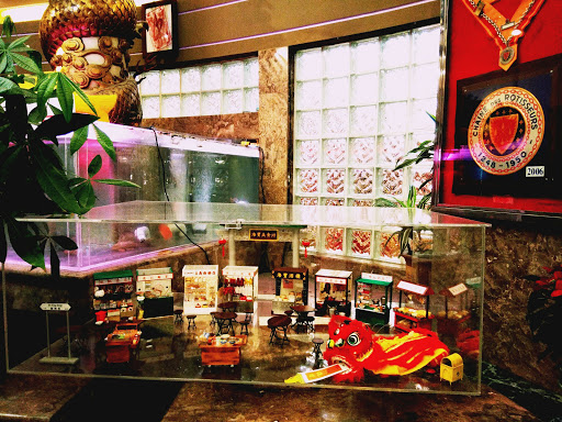 Shopping Mall «Monterey Park Mall», reviews and photos, 428 S Atlantic Blvd, Monterey Park, CA 91754, USA