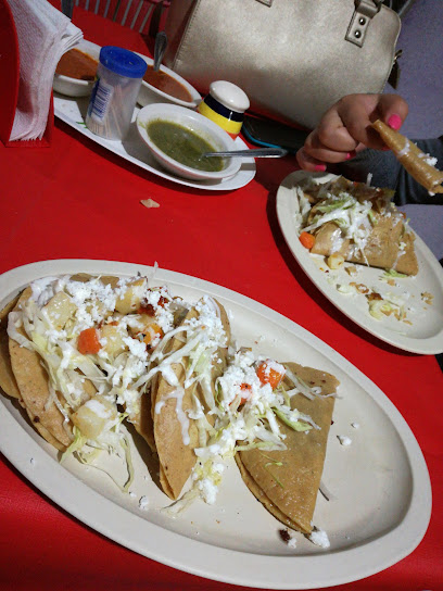 Rica Cena De antojitos mexicanos - Pedro Lascurain de Retana 10, Rincón de Parangueo, Miravalle, 38406 Valle de Santiago, Gto., Mexico