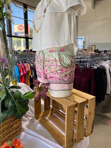 Thrift Store «Rock Thrift Store», reviews and photos, 3603 Camino Del Rio W, San Diego, CA 92110, USA