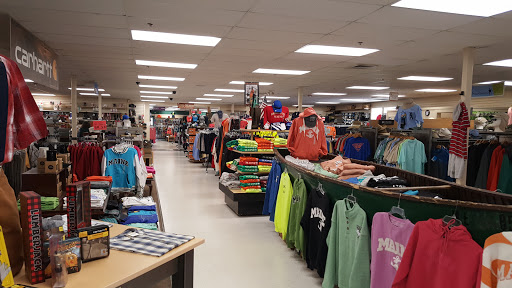 Department Store «Renys Department Store», reviews and photos, 151 Main St, Bridgton, ME 04009, USA