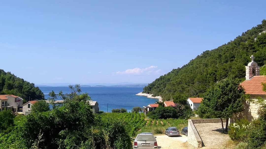 Foto von Stiniva beach mit kleine bucht