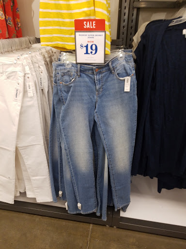 Clothing Store «Old Navy», reviews and photos, 9155 W Stockton Blvd, Elk Grove, CA 95758, USA