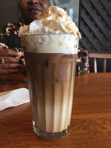 American Restaurant «Cracker Barrel Old Country Store», reviews and photos, 4700 Portsmouth Blvd, Chesapeake, VA 23321, USA