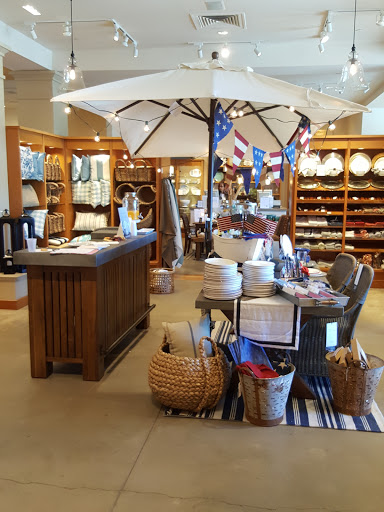 Furniture Store «Pottery Barn», reviews and photos, 403 Chestnut Ridge Rd #5, Woodcliff Lake, NJ 07677, USA