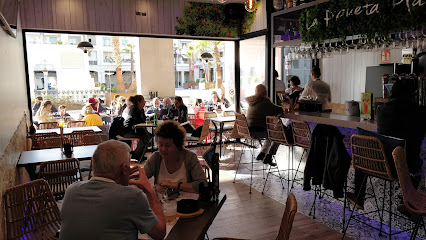 Restaurante La Piqueta Plaza - Plaza de España, 8, 29780 Nerja, Málaga, Spain