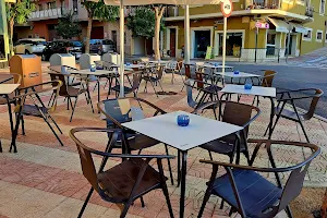 Cafetería y Restaurante ArtySana image
