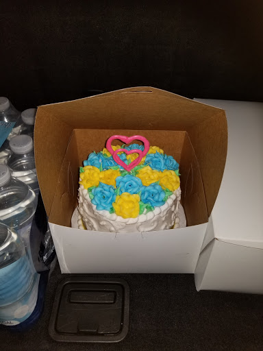 Wedding Bakery «L & P Cake & Candy Shoppe», reviews and photos, 799 Bellefontaine Ave, Marion, OH 43302, USA