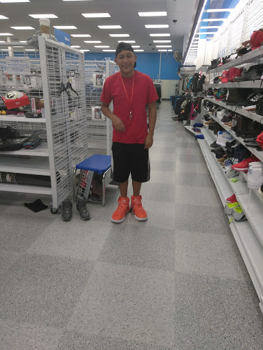 Shopping Mall «Eagle Plaza», reviews and photos, 700 Haddonfield-Berlin Rd #4a, Voorhees Township, NJ 08043, USA