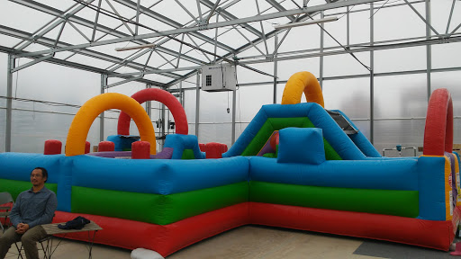 Grocery Store «Red Berry Barn», reviews and photos, 19200 SW Chapman Rd, Sherwood, OR 97140, USA