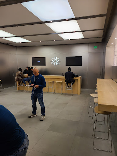 Computer Store «Apple Mall of Georgia», reviews and photos, 3333 Buford Dr NE, Buford, GA 30519, USA