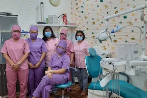Sistha Dental Care Tangerang - Praktek Dokter Gigi image