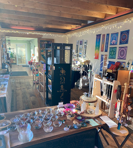 Gift Shop «Spirit Dancer Books & Gifts», reviews and photos, 125 S Winooski Ave, Burlington, VT 05401, USA