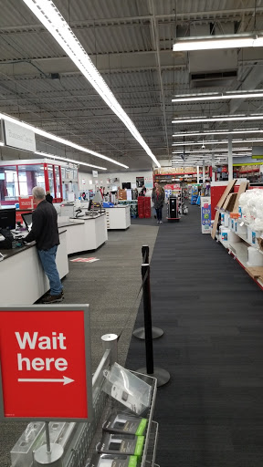 Office Supply Store «Staples», reviews and photos, 380 Sunrise Hwy, Patchogue, NY 11772, USA