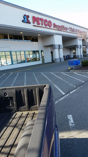 Pet Supply Store «Petco Animal Supplies», reviews and photos, 4209 Wheaton Way, Bremerton, WA 98310, USA