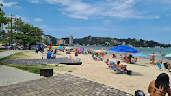 Photo de Central Beach - Itapema avec rivage droit, long