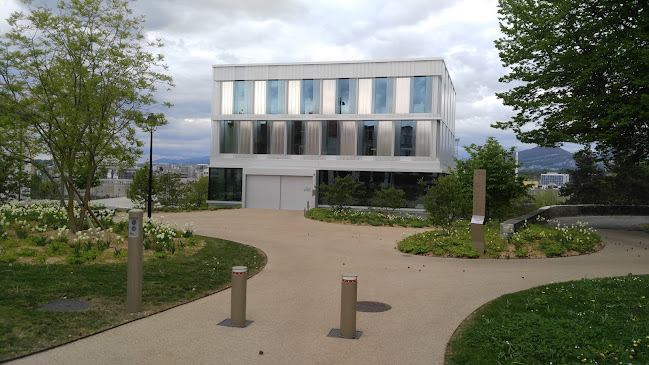 Rezensionen über Mairie de Lancy in Lancy - Parkhaus