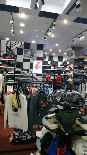 Top 6 cửa hàng just men Thị xã Thủ Dầu Một Bình Dương 2022