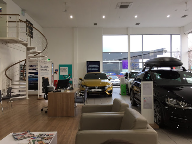 Reviews of Parkway Volkswagen (Derby) in Derby - Car dealer