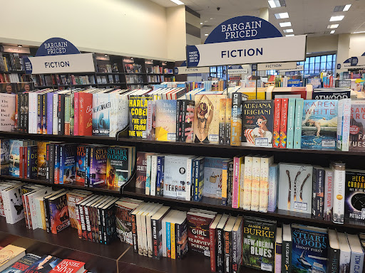 Book Store «Books-A-Million», reviews and photos, 1100 N Wesleyan Blvd, Rocky Mount, NC 27804, USA