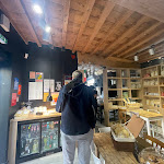 Photo n° 6 de l'avis de PHAM.h fait le 03/06/2024 à 11:04 pour LA BOITE NOIRE CHAMPAGNE à Champagne-au-Mont-d'Or