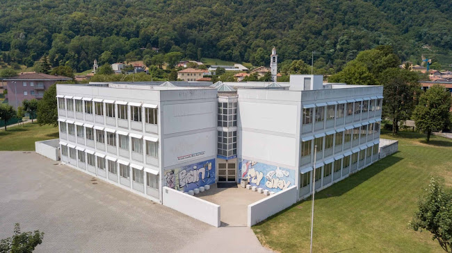 Scuola Media Riva San Vitale