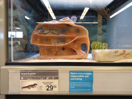 Pet Supply Store «Petco Animal Supplies», reviews and photos, 3000 Gateway St #220, Springfield, OR 97477, USA