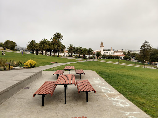 Park «Dolores Park», reviews and photos, Dolores St & 19th St, San Francisco, CA 94114, USA