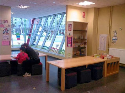Biblioteca del Centro Cívico «Vista Alegre» C. Victoria Balfe, s/n, 09006 Burgos, España