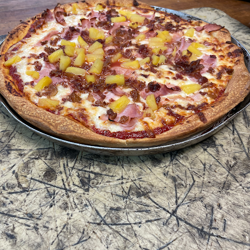 #1 best pizza place in Mentor - Vito's Pizza