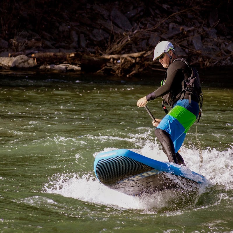 Dam wave surf school