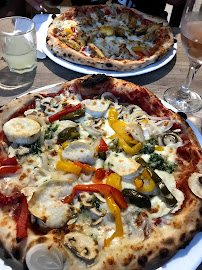 Pizza du Pizzeria La Napolia à Pont-de-l'Arche - n°1