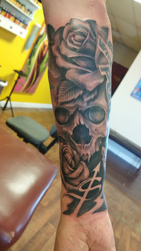Tattoo Shop «Evolution Tattoo Studio», reviews and photos, 7475 W Military Dr, San Antonio, TX 78227, USA