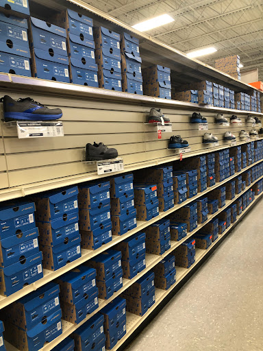 Sporting Goods Store «Academy Sports + Outdoors», reviews and photos, 100 Peachwood Center Dr, Spartanburg, SC 29301, USA