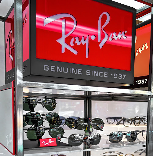 Optometrist «Eyeglass Emporium», reviews and photos, 552 Arthur Godfrey Rd, Miami Beach, FL 33140, USA