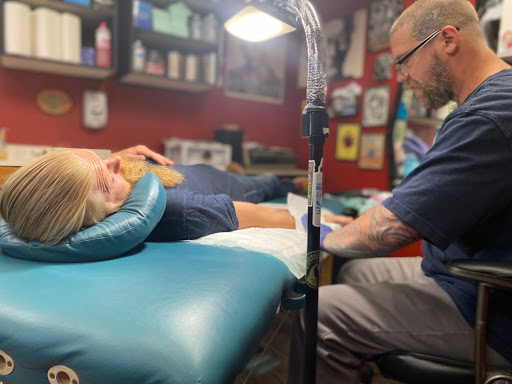 Tattoo Shop «No Guts No Glory Tattoo», reviews and photos, 1333 NW U.S. 101, Lincoln City, OR 97367, USA