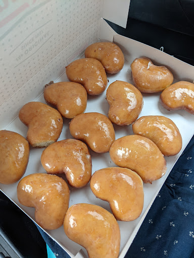 Bakery «Krispy Kreme Doughnuts», reviews and photos, 6210 E Lake Sammamish Pkwy SE, Issaquah, WA 98029, USA