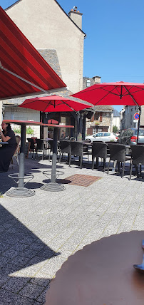 Atmosphère du Restaurant Café de la Mairie à Riom-ès-Montagnes - n°5