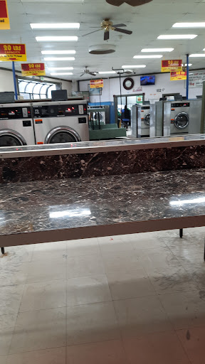 Laundromat «Laundry World», reviews and photos, 7125 Baltimore Ave, College Park, MD 20740, USA