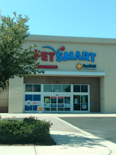Pet Supply Store «PetSmart», reviews and photos, 3101 Market Center Drive, Morrisville, NC 27560, USA