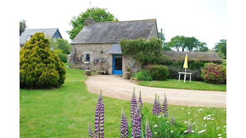 Lodge Au Calme - Gîtes de France Plouguenast-Langast