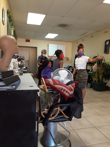 Shopping Mall «Federal Mall», reviews and photos, 2721 US-1, Fort Pierce, FL 34982, USA