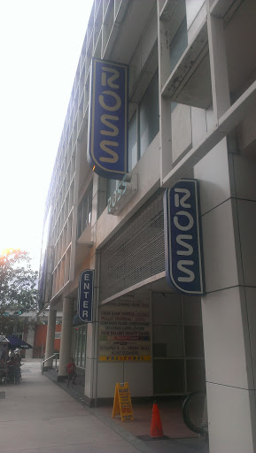 Clothing Store «Ross Dress for Less», reviews and photos, 100 S Biscayne Blvd, Miami, FL 33131, USA