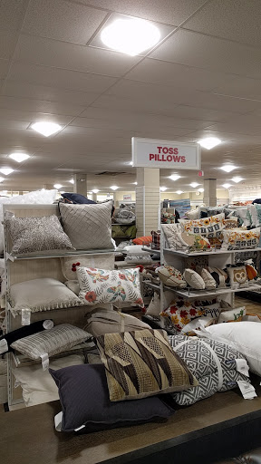Department Store «HomeGoods», reviews and photos, 210 Needham St, Newton, MA 02461, USA