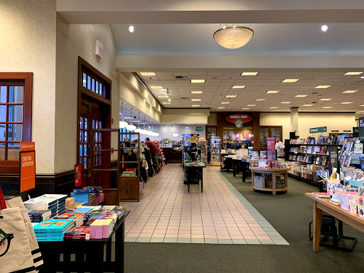 Book Store «Barnes & Noble», reviews and photos, 567 N Stephanie St, Henderson, NV 89014, USA