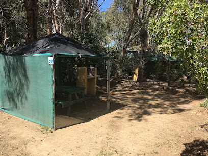 Bahia Club, Camping y Cabañas
